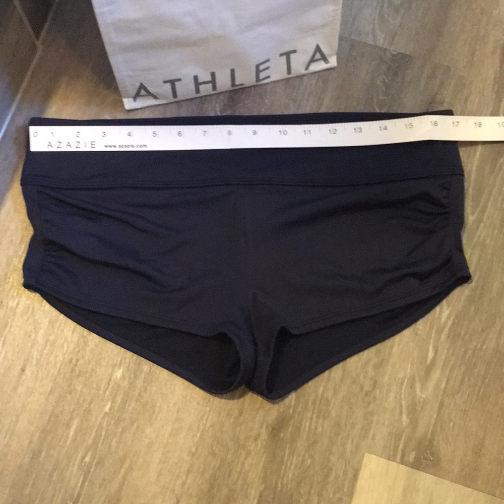 New ATHLETA Workout Athletic Running Biker Shorts Swim Vacation or Daily Wear - Picture 5 of 8
